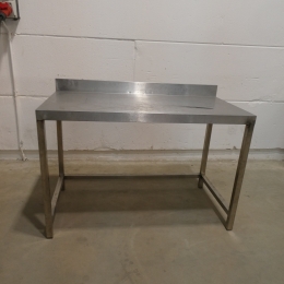 S/s table - 136x70 cm